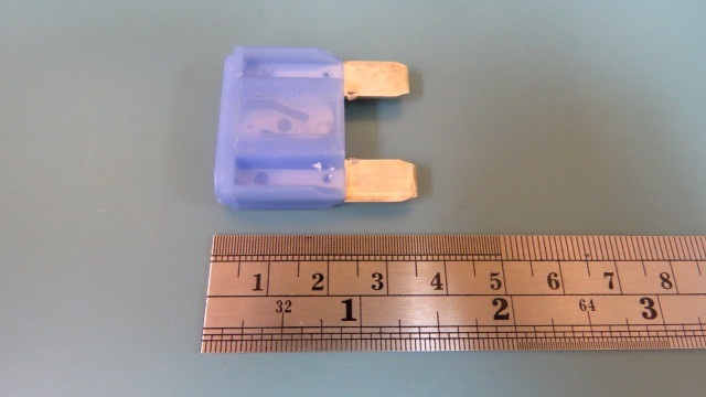 LITTLEFUSE 0299060.ZXNV Qty of 25 per Lot Automotive Fuses 60A 32V Maxi Fuse