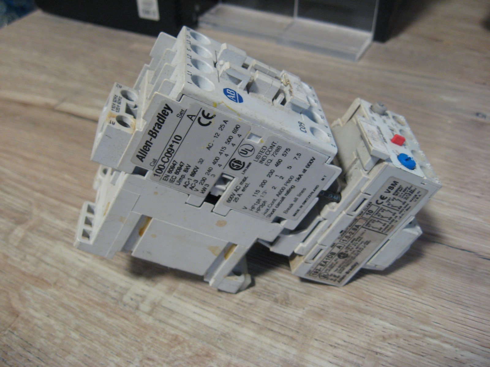 Allen Bradley 100-C09*10 /A Contactor 600V 25A & 193-EA1DB /A Overload Relay