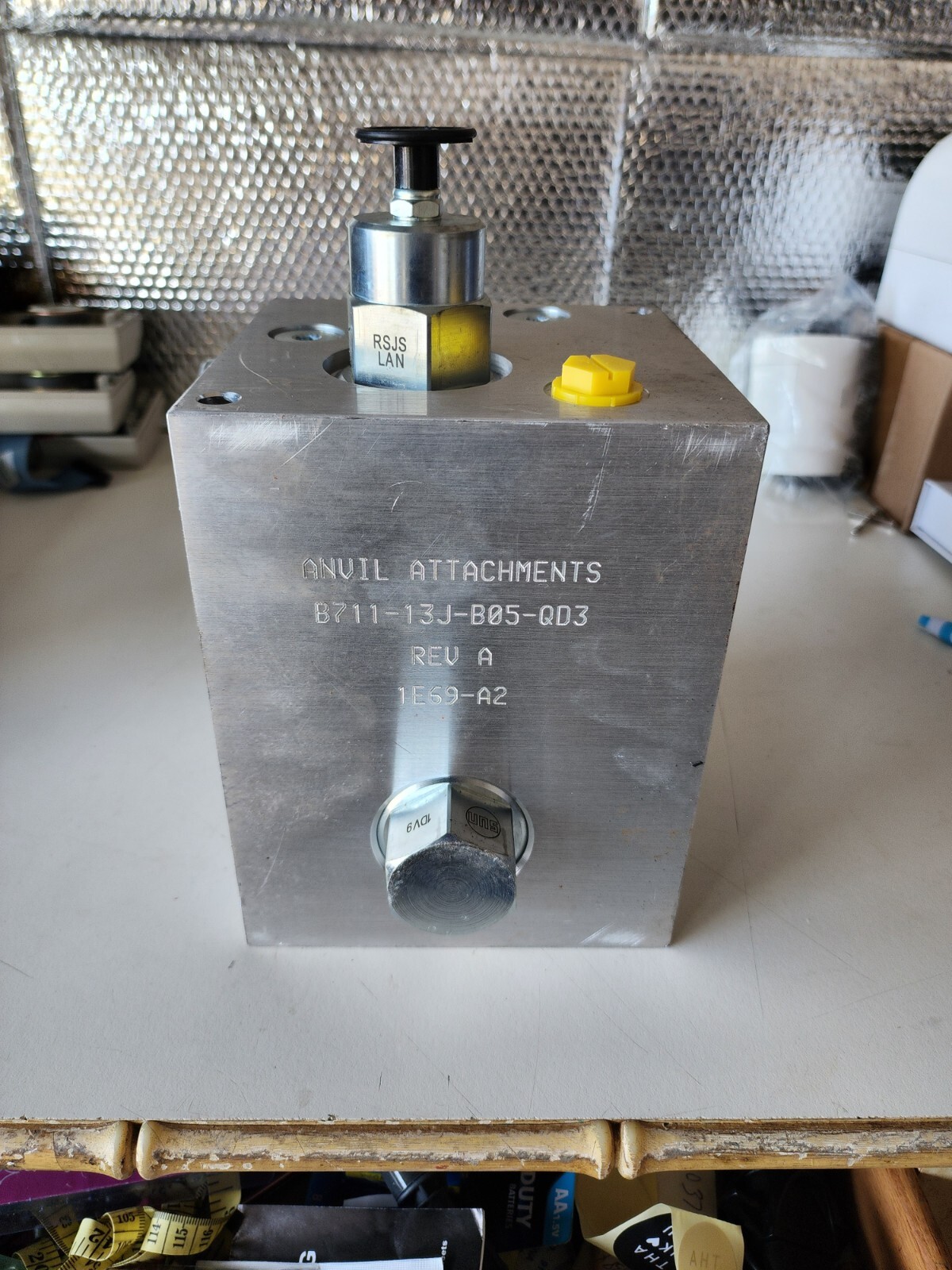 ANVIL ATTACHMENTS B711-13J-B05-QD3. REV A 1E69-A2