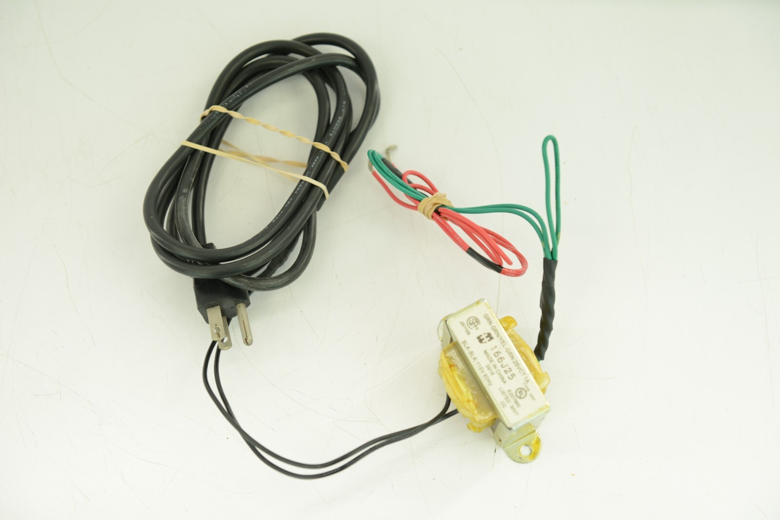 Mastech TDGC2-0.5kVA Variable Transformer W Hammond 166J25 Power Transformer