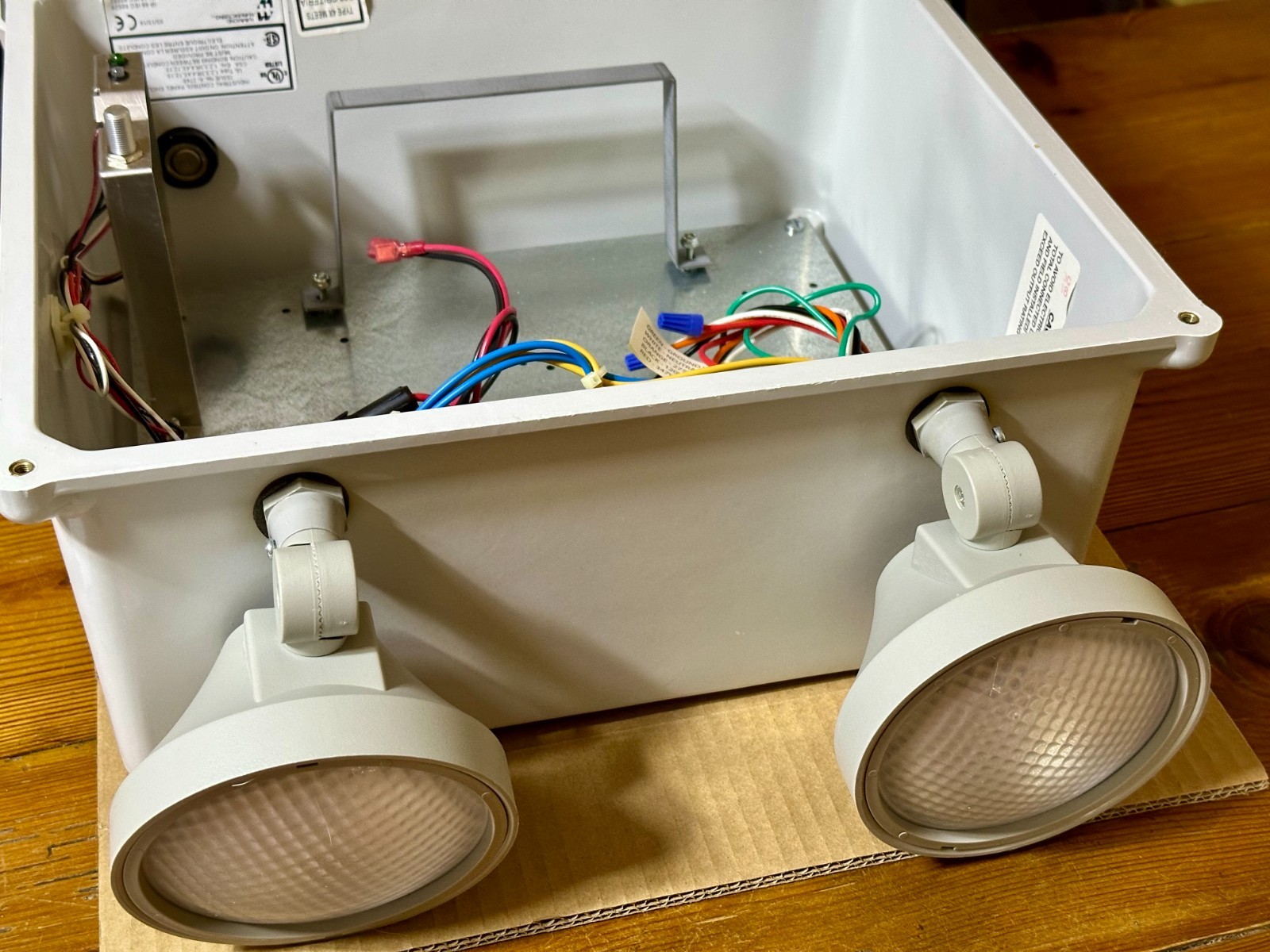 Exitronix CP-EMX-12N-90-J1218-2 Hazardous Location Emergency Lighting