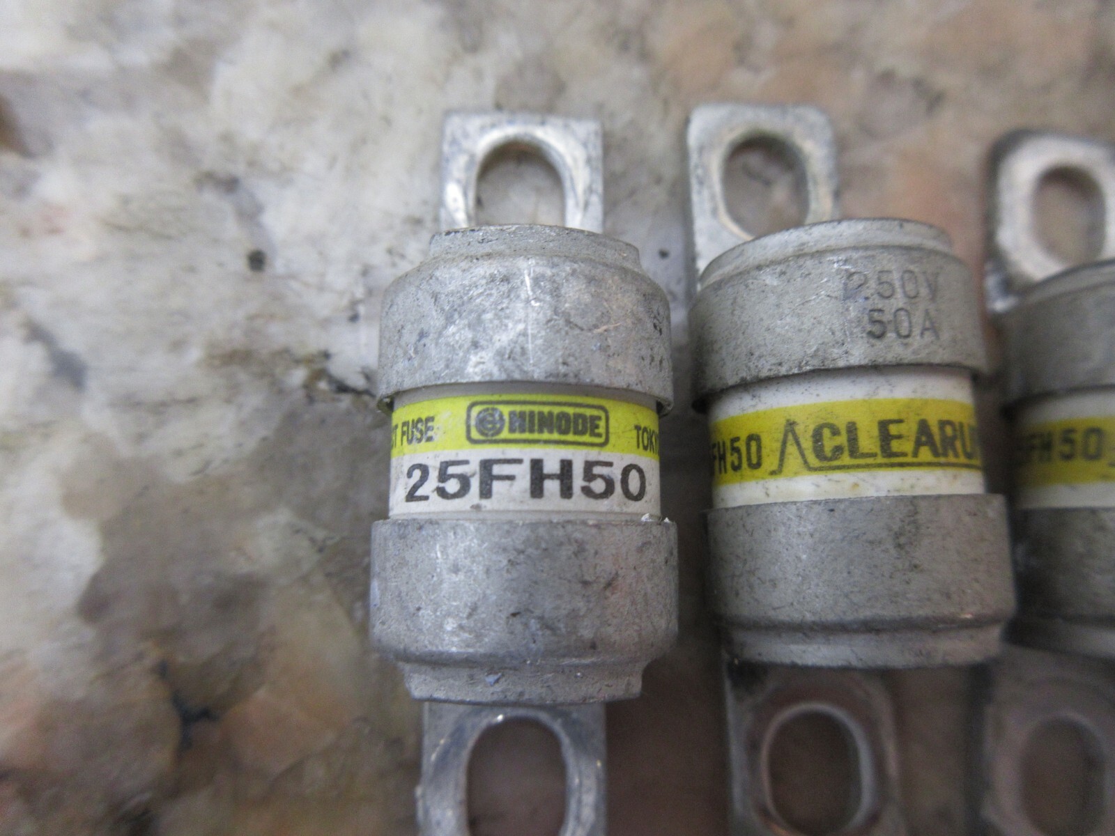 KYOSAN NINODE CLEAR UP FUSE 25FH50 LOT OF 5 PIECES