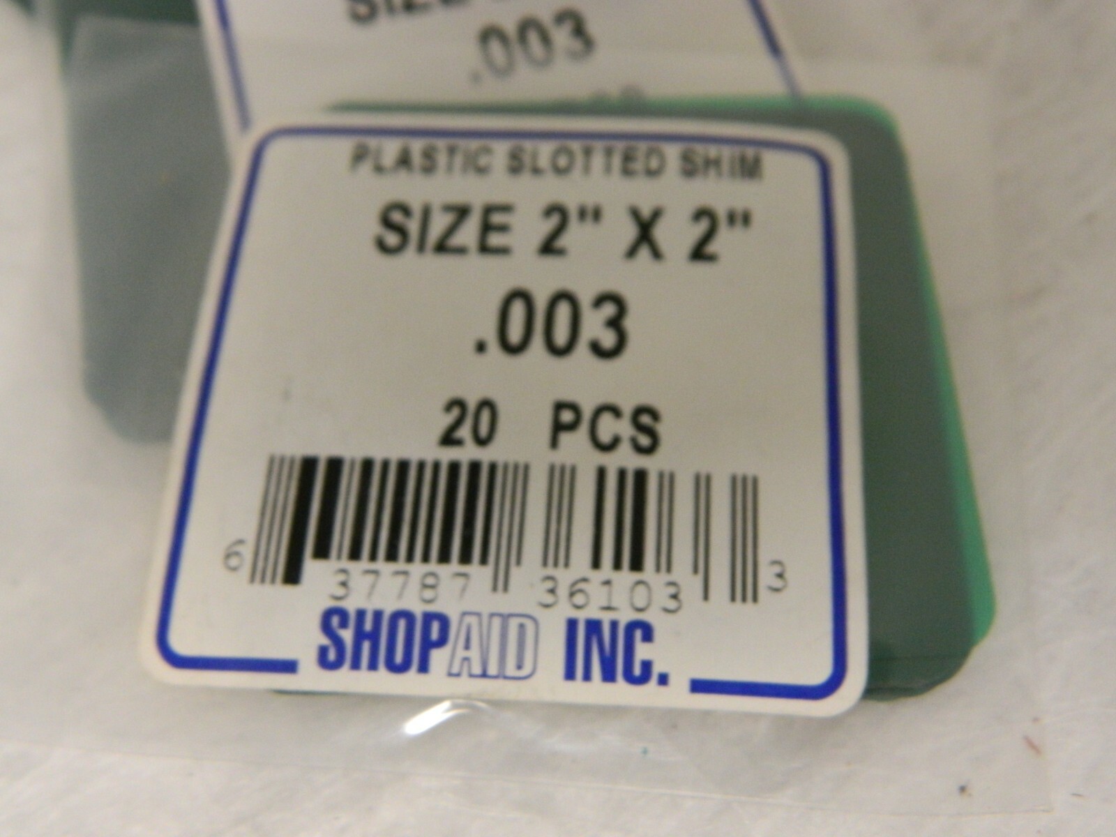 ShopAid 2″ Wide x 2″ Long Plastic Slotted Shim Green Qty 100 32025892