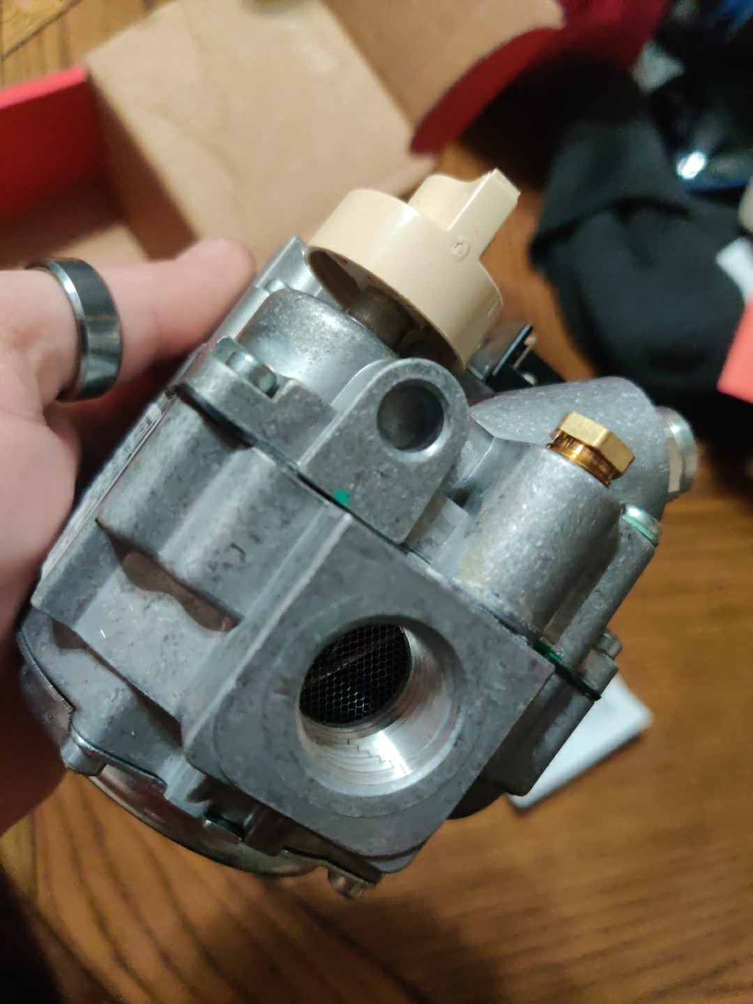 Robertshaw Gas Valve, Fast Opening, 240K Btu/hr, 1/2 x 3/4 In