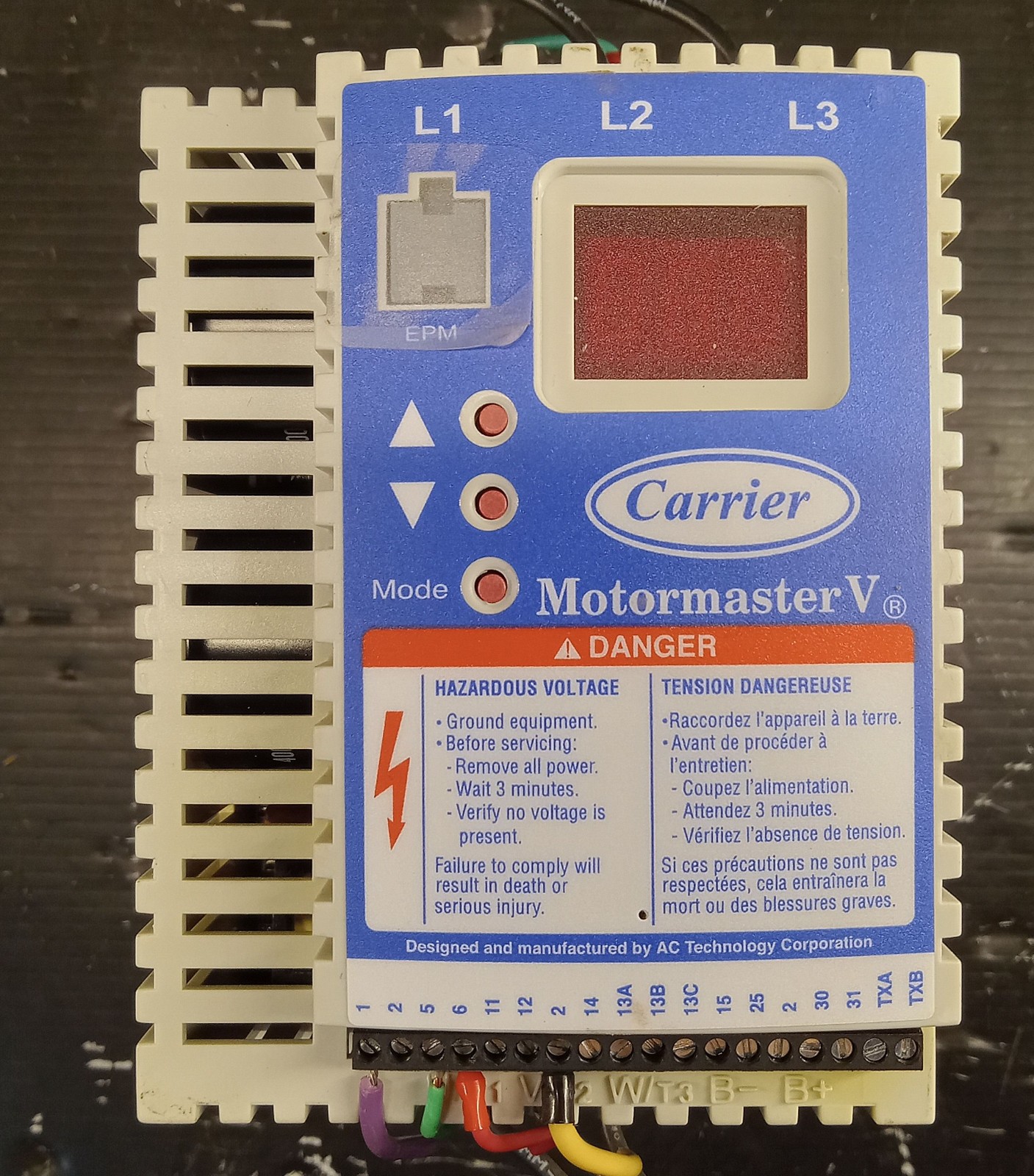 1 USED CARRIER HR46TN005 MOTORMASTER V 3-PHASE 5HP DRIVE ***MAKE OFFER***