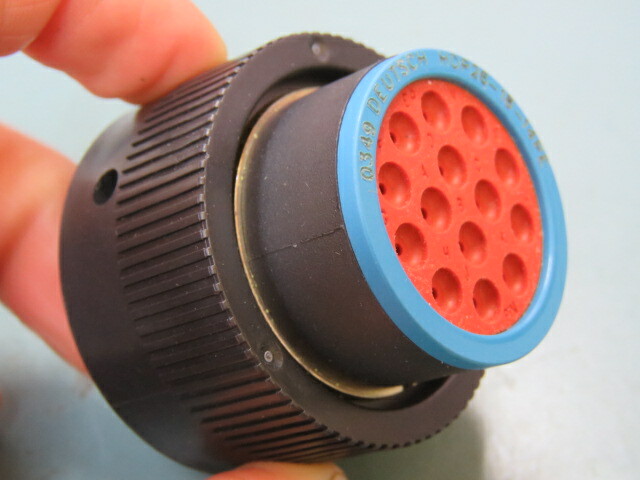Deutsch HDP26-18-14PE Qty of 1 per Lot 14 Position Circular Connector Plug Hous