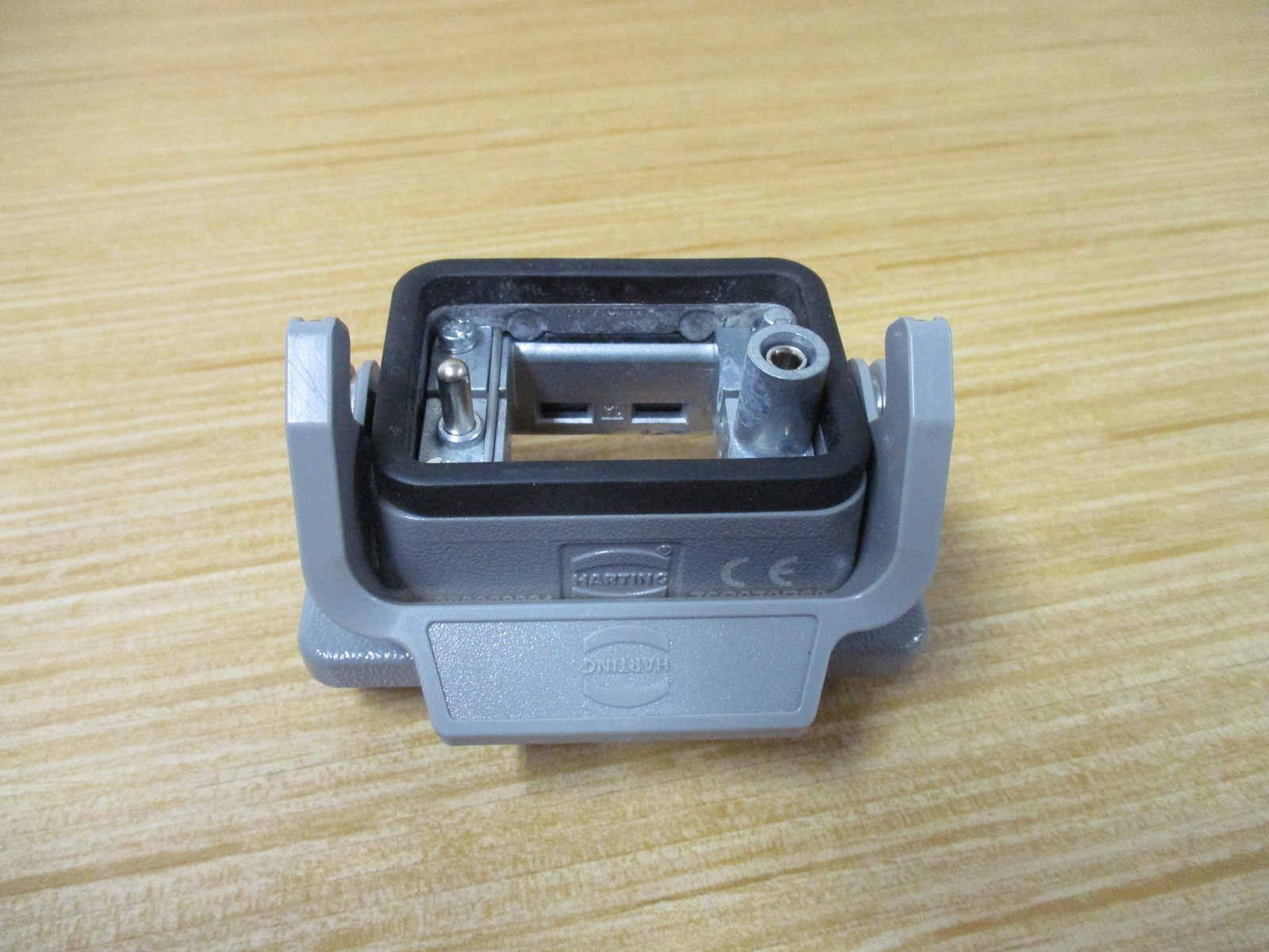 Harting 09300060391 Bulkhead Housing Mounted