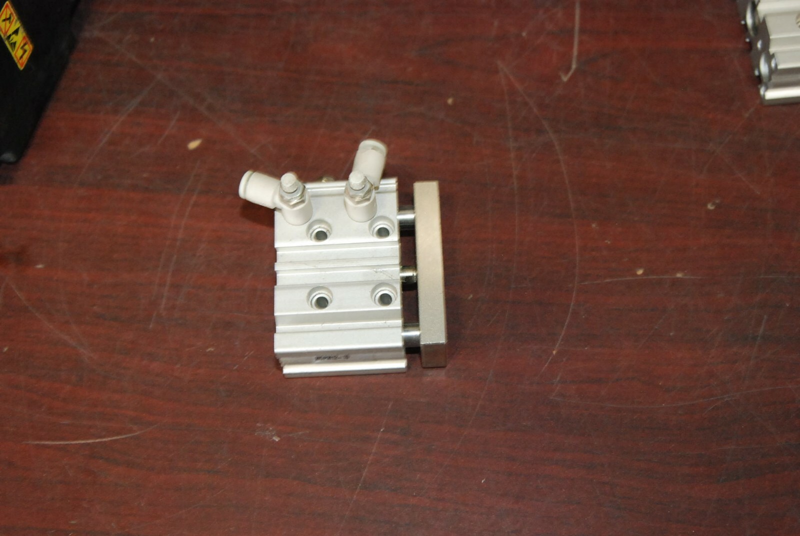 SMC MGPM12-10 Pneumatic Guided Slide, 10mm Travel Actuator, 12mm Bore New Other