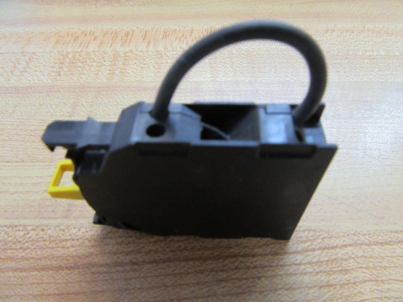 Siemens 3SU1400-1AA10-3HA0 Contact Module
