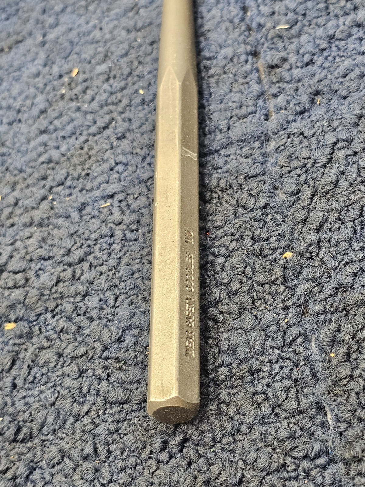 (QTY 4) Long Punch Tool 9 Inch L x 1/2 Inch W – Wear Safety Goggles