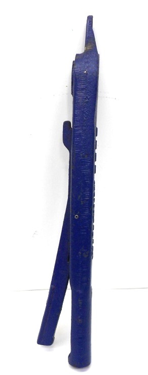 WECO VALVE HANDLE 3227562 FOR 8″ 10″, APPROX 18″ LENGTH, 7/8″ X 7/8″ HOLE