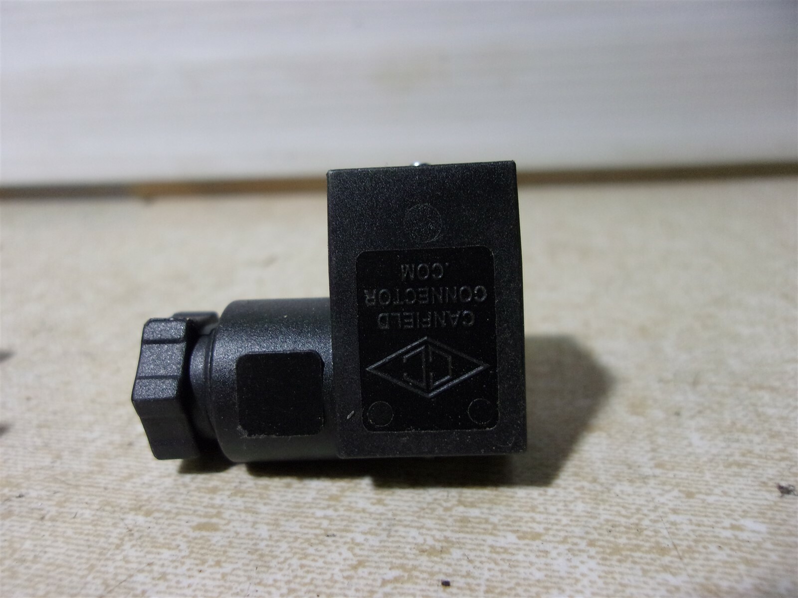 NEW Canfield Connector Type 050 6/250, Lot of 2 *FREE SHIPPING*