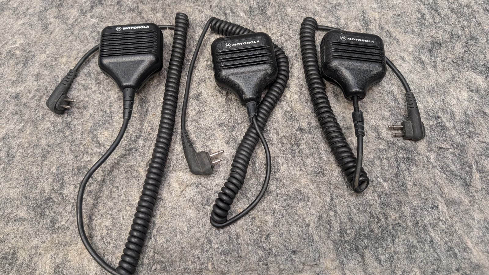 Lot of 3 Motorola HMN9051A, HMN9026A,HMN9725D – 2-Pin Remote Speaker Microphone
