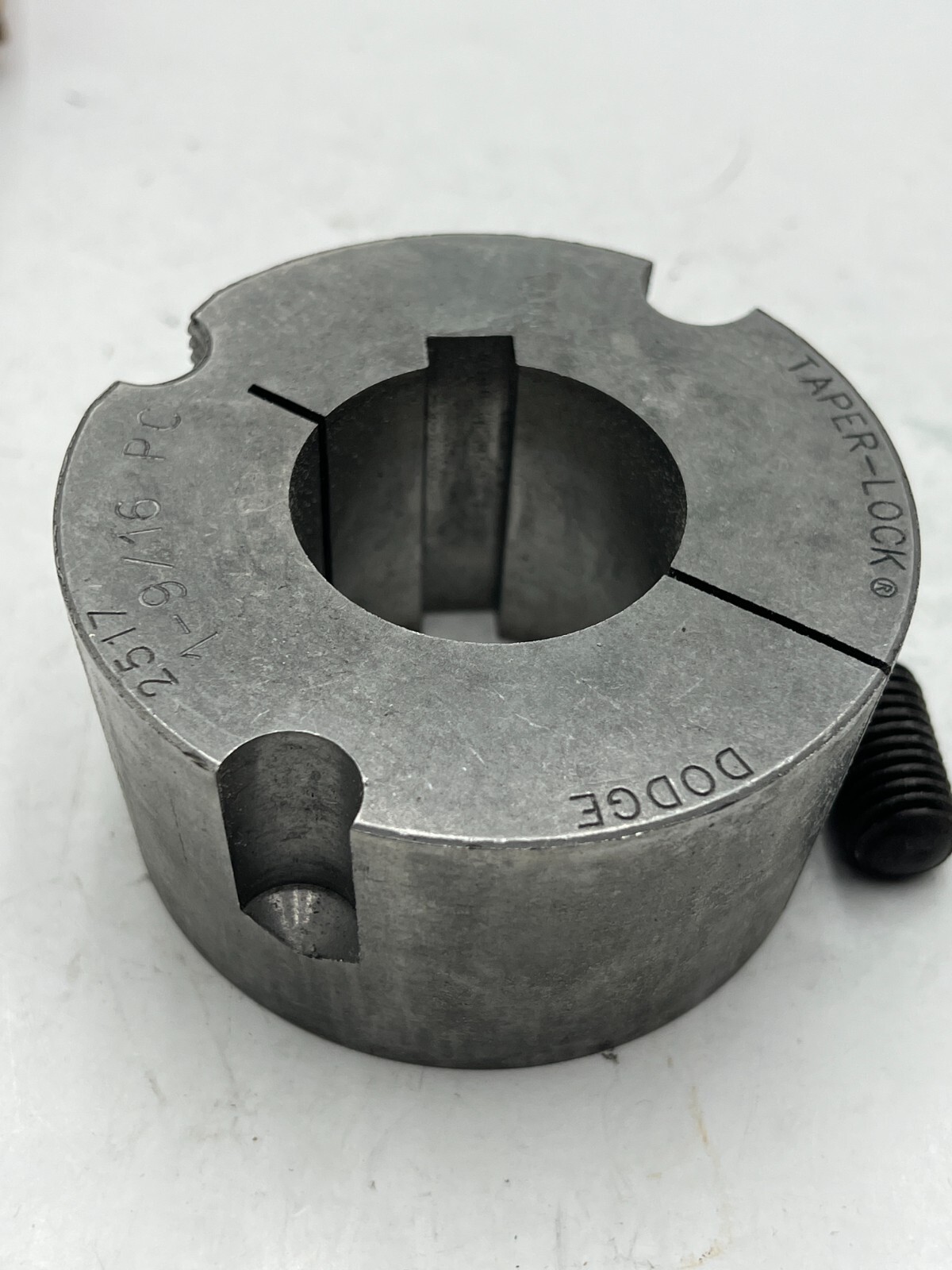 GENUINE OEM Dodge 119117 Taper Lock Bushing 2517 x 1-9/16″ KW