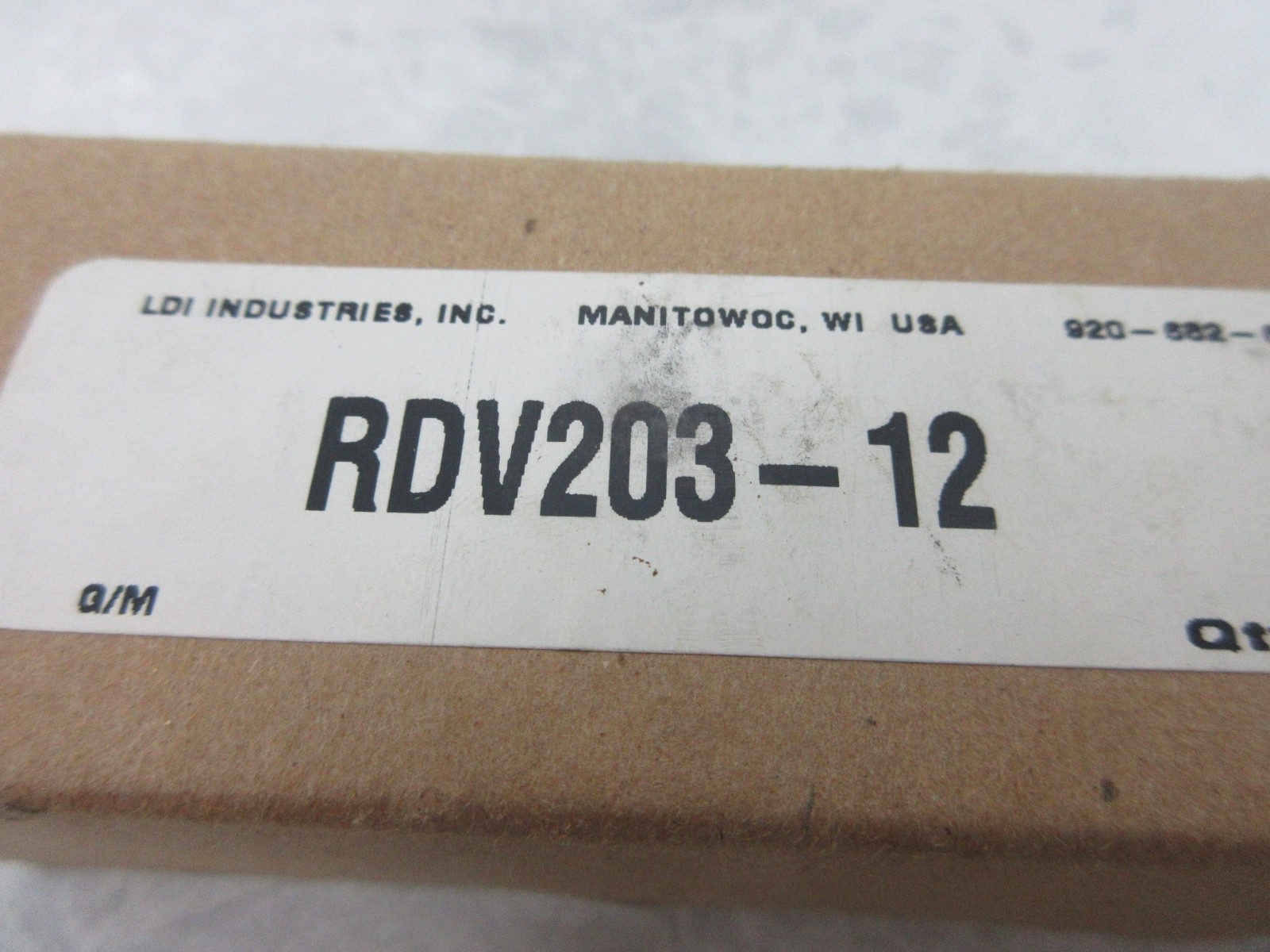 LDI INDUSTRIES RDV203-12 GRAVITY FEED RESERVOIR, Y0243