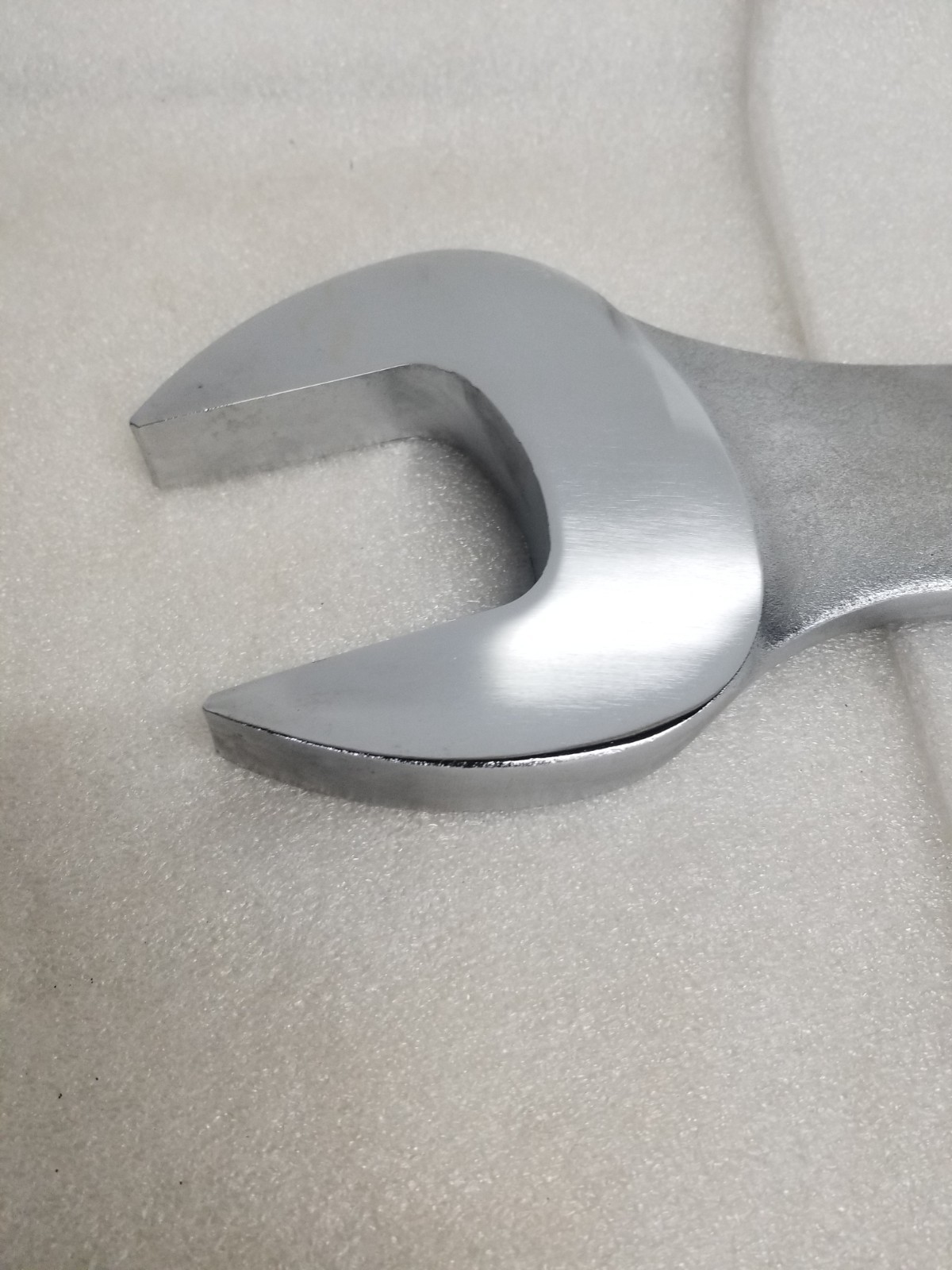 S-K Tools C84 Combination Wrench 2-5/8″ SurGrip 12-Point 32″-OAL Made in USA