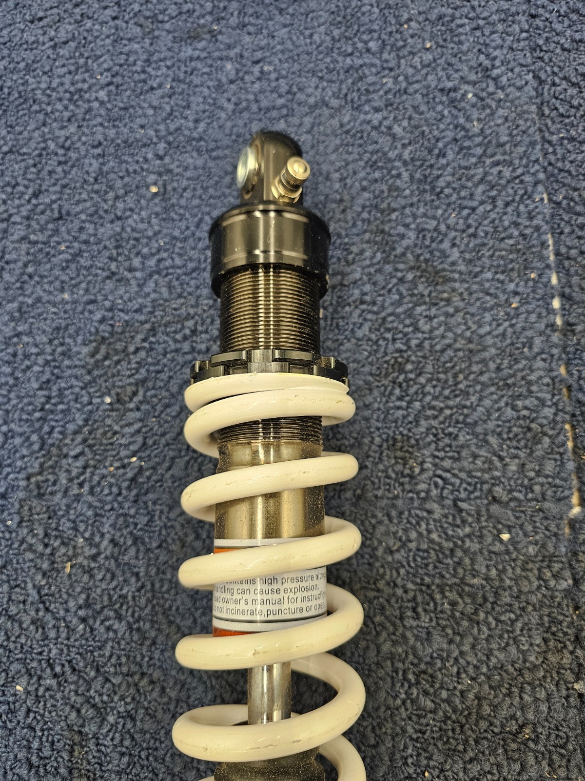 2508231141 Adjustable Shock Absorber Black Body, White Spring