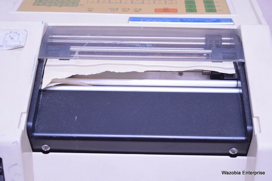 SHIMADZU MODEL C-R3A CHROMATOPAC CHROMOTOGRAPHY DATA PROCESSOR