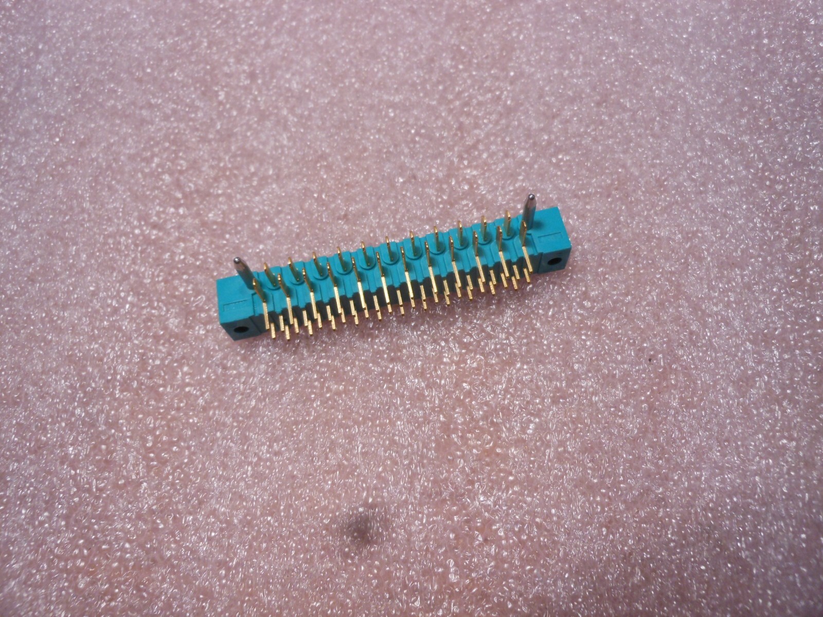 TYCO CONNECTOR W/CONTACTS PART # 6-582152-2 NSN: 5935-00-494-9011