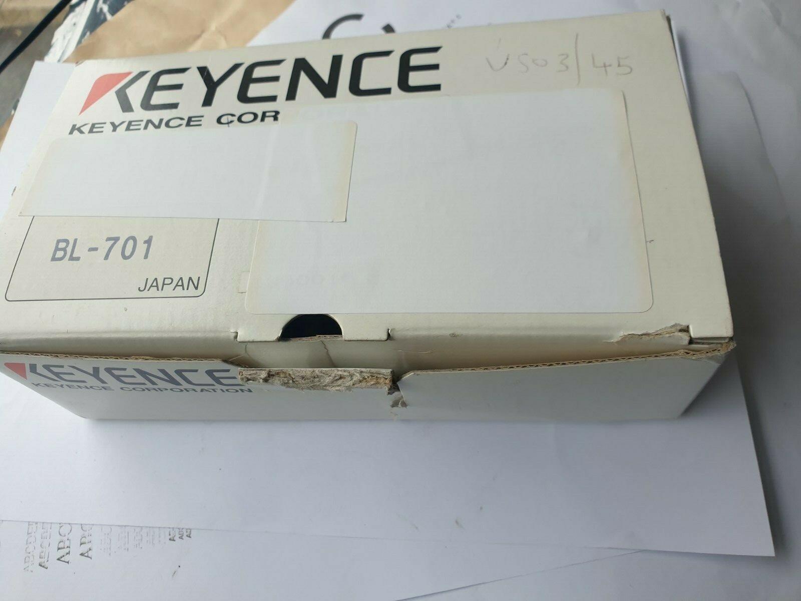 KEYENCE BL-701 Barcode Laser Scanner (R2S7.7B2)