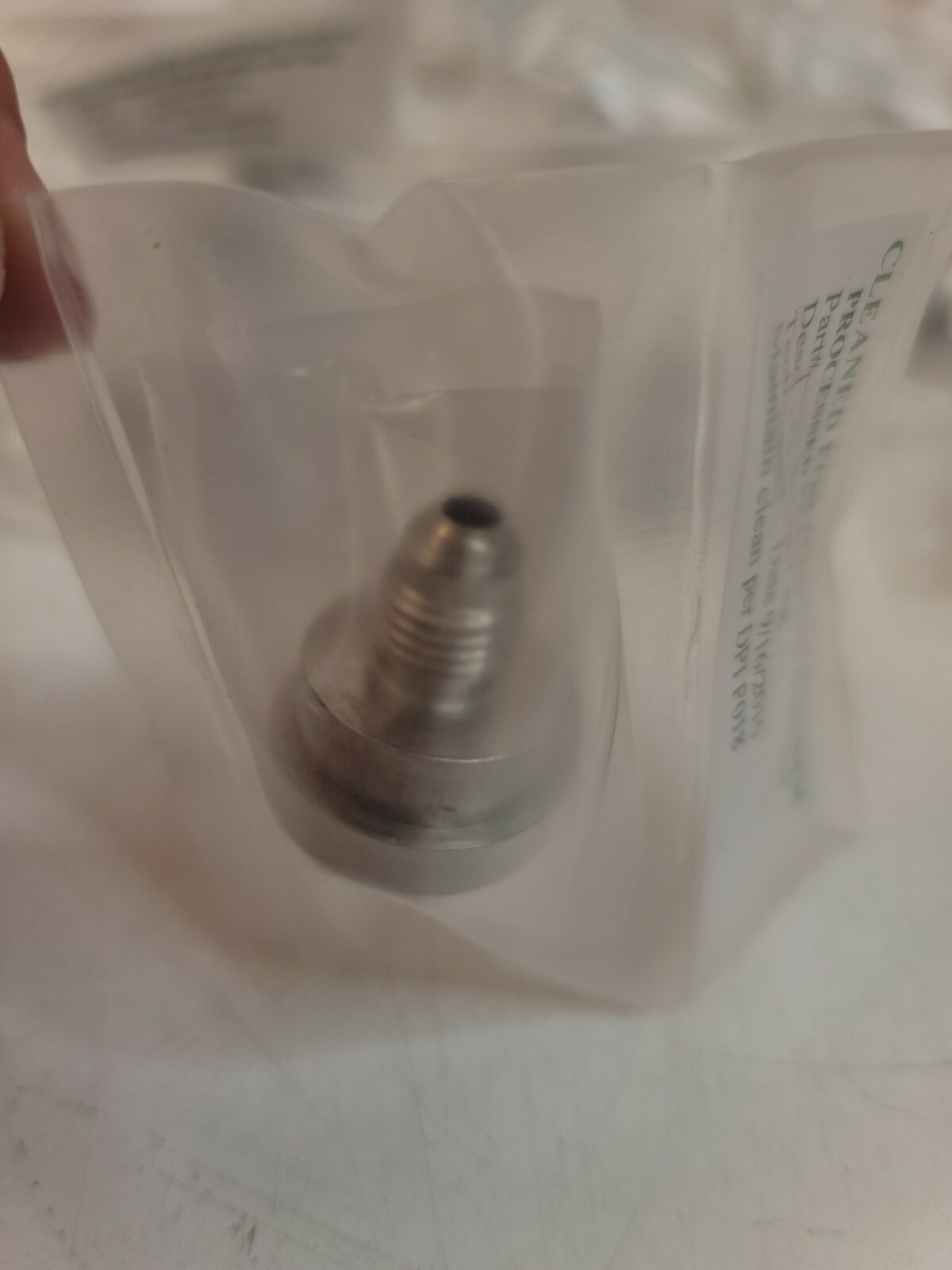 Lot of 31- NAS1564J12-4 Reducer 7/16-20 Thread Body Tube NEW Sealed