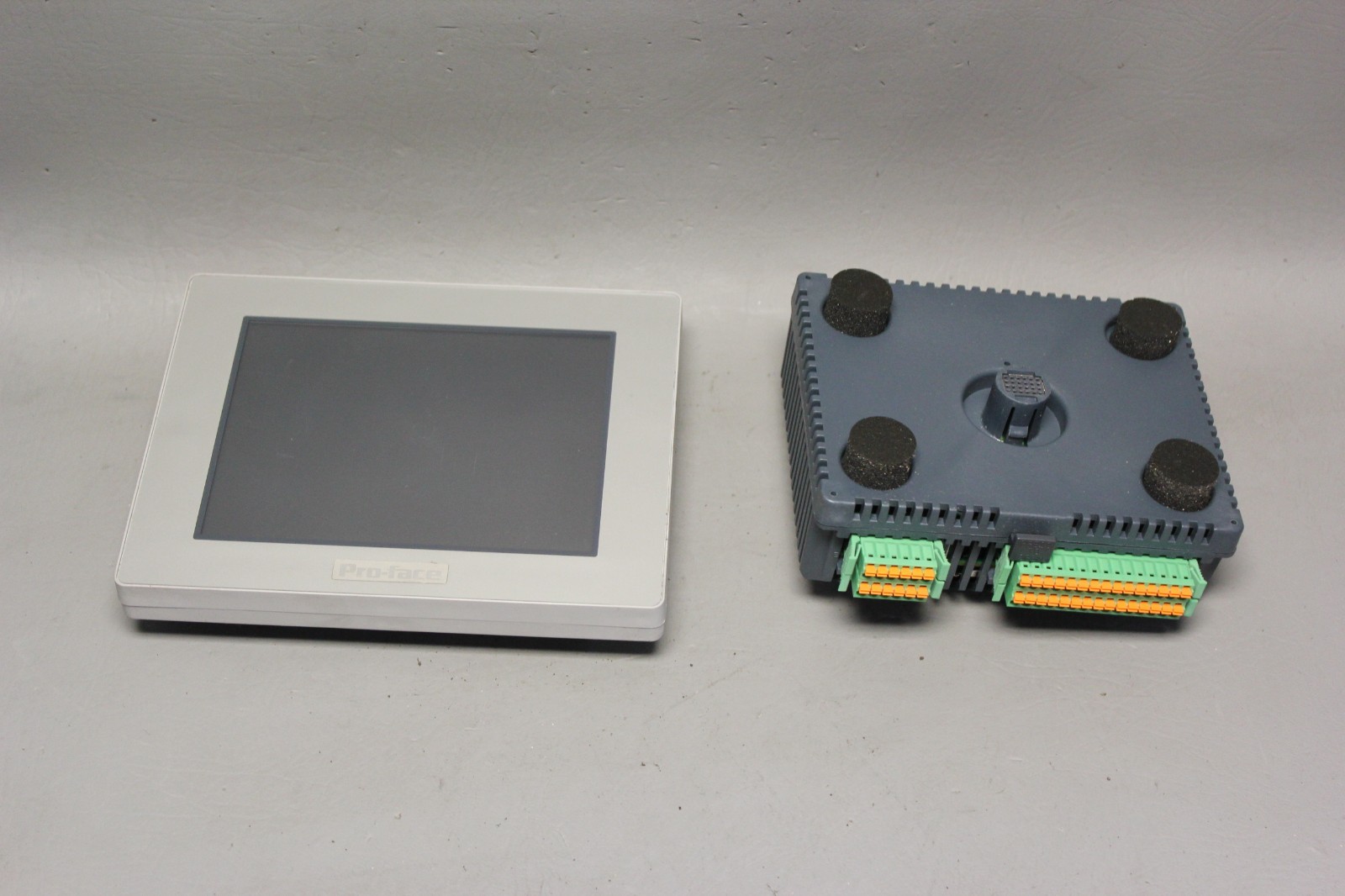 PROFACE MODULAR HMI OPERATOR PANEL PFXXM4300TP & PFXLM4301TADAC XM-4300TP