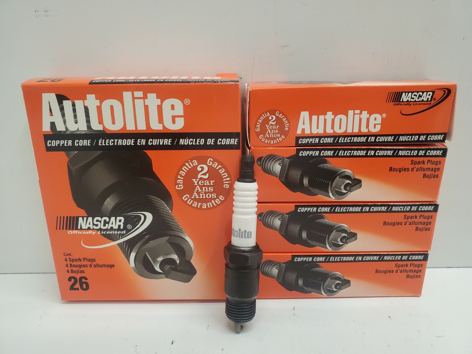 BOX OF (4) NEW OLD STOCK! AUTOLITE 26 SPARK PLUGS