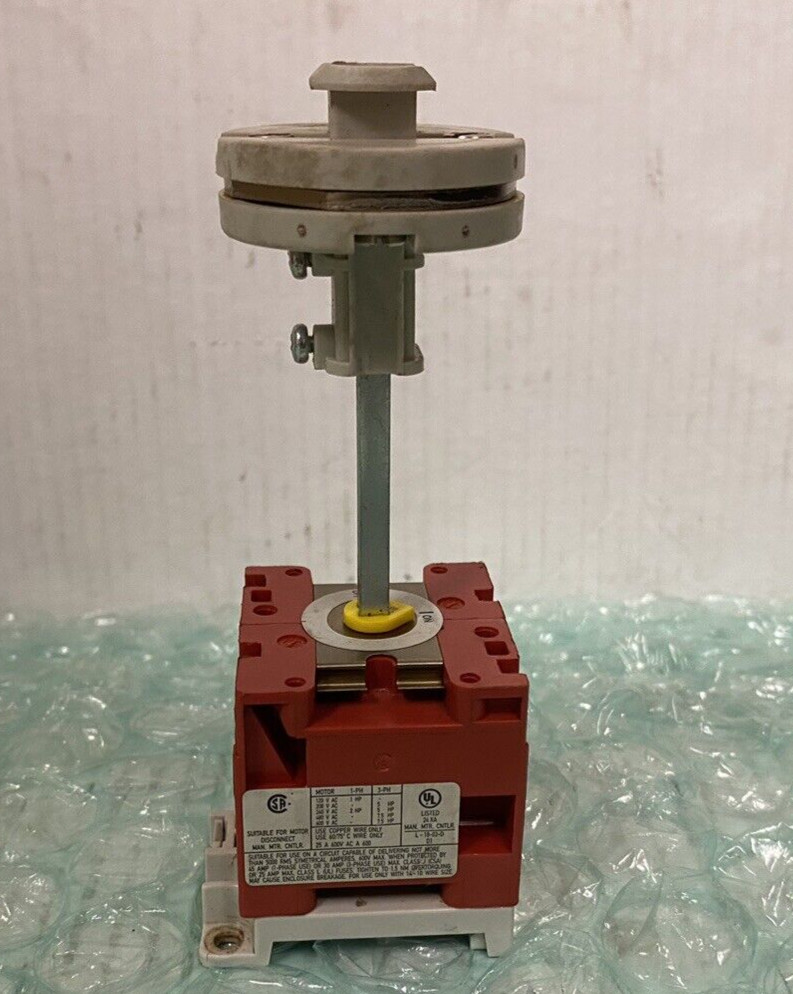MARCO EEC AEG ED1-3D3SD8-RG Emergency Disconnect Switch 31990755