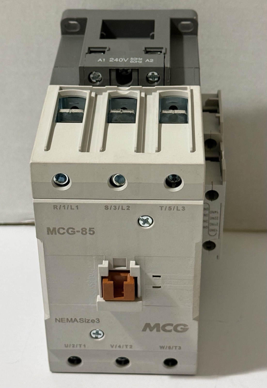 MCG INDUSTRIAL MCG-85/11-240V MAGNETIC CONTACTOR 240V 50/60Hz 1N01NC
