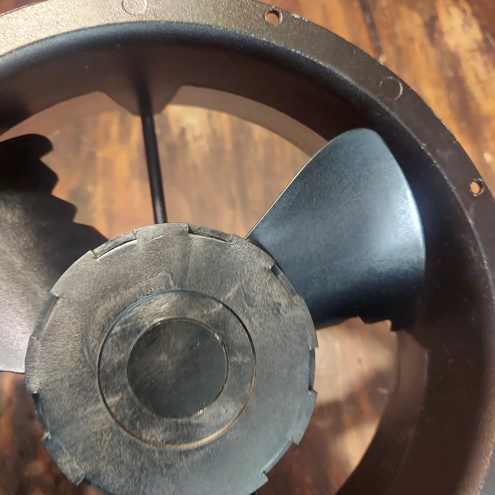 Caravel CLE2L2 115VAC Industrial Cooling Fan 172mm 50/60Hz