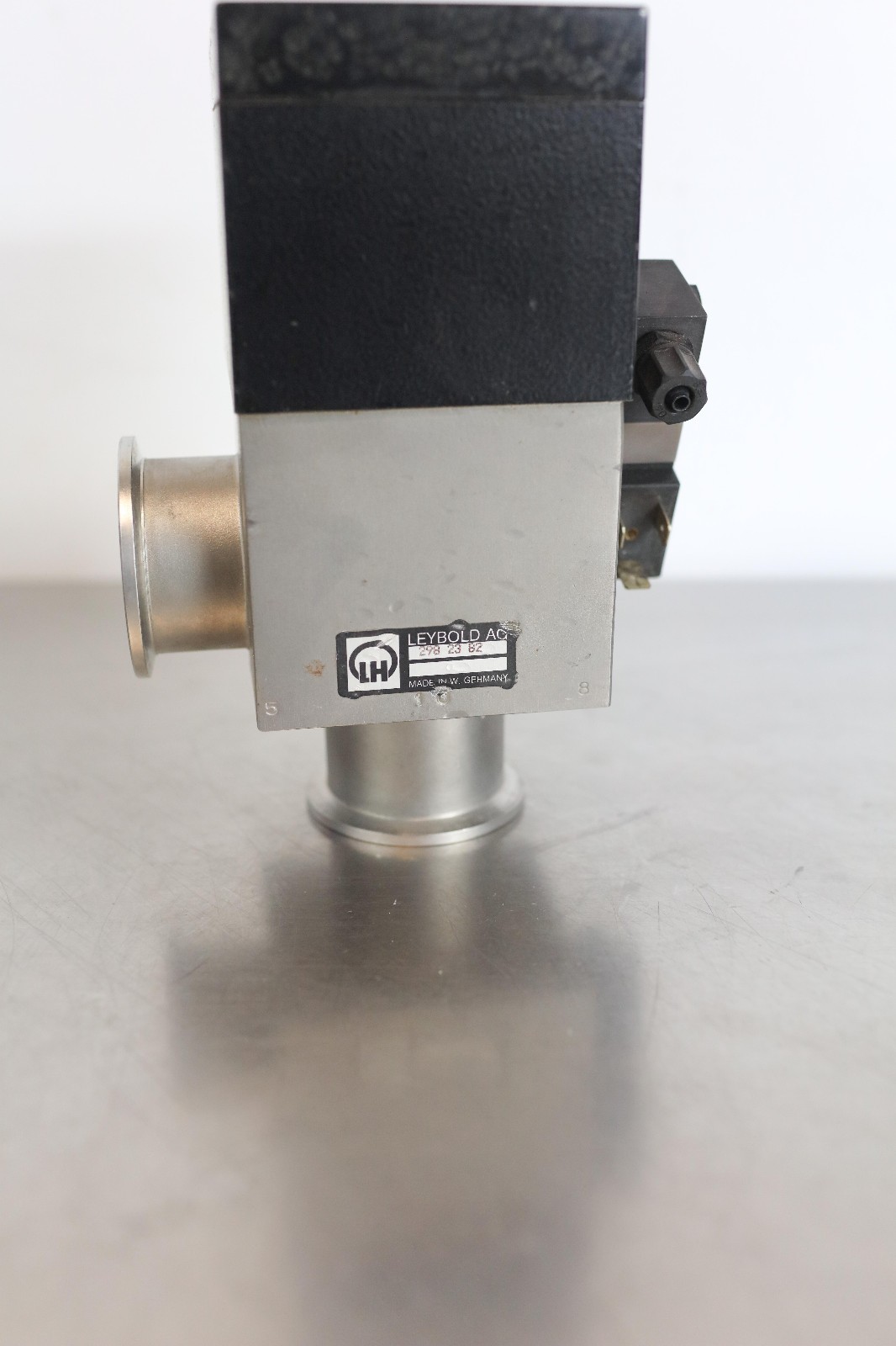 LEYBOLD 298 23 B2 VACUUM VALVE / PNEUMATIC / 29823B2 / KF40 Stainless