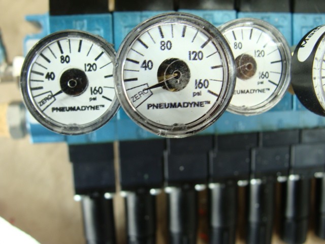 BANK OF 16 MAC SOLENOID VALVES 45A-MAJ-DDAJ-1KJ W/PNEUMADYNE GAUGES