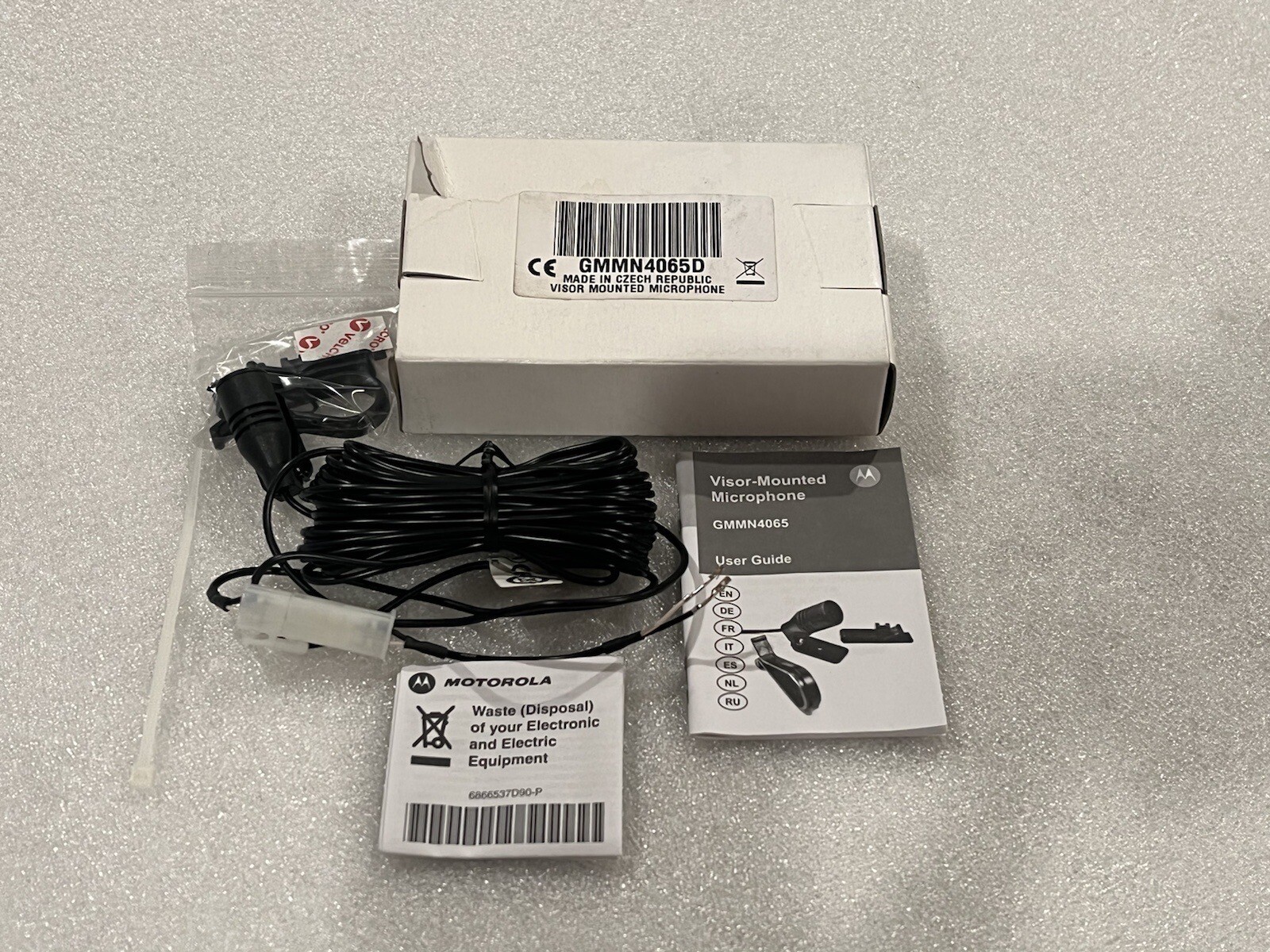 MOTOROLA GMMN4065D VISOR MOUNTED MICROPHONE FOR WALKIE TALKIE / RADIO