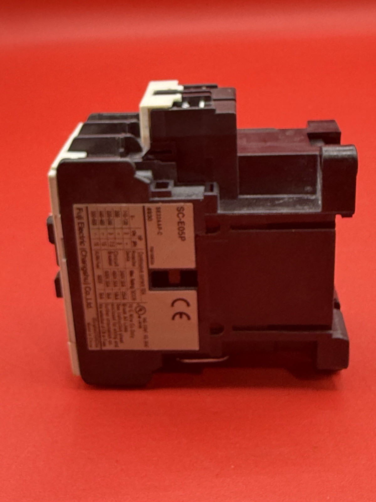 FUJI Electric SC-E05P/G SC-E Series Magnetic Contactor G2A