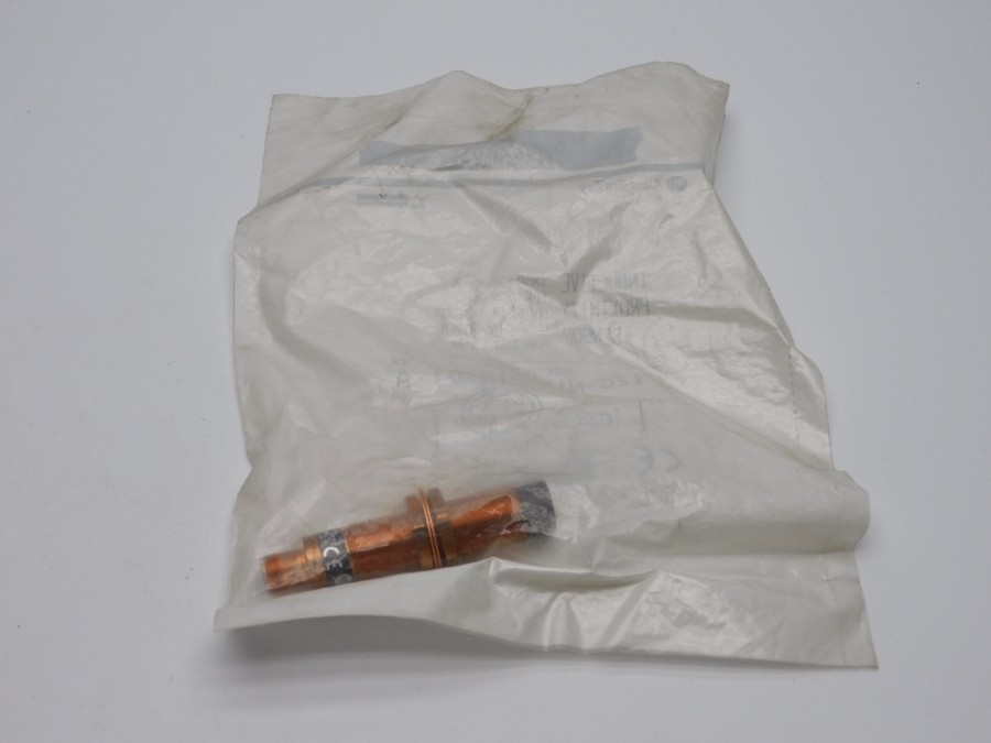 INDUSTRIAL SPARE PART 871ZC-N15NP18-D4 SER. A 10-30VDC NSMP
