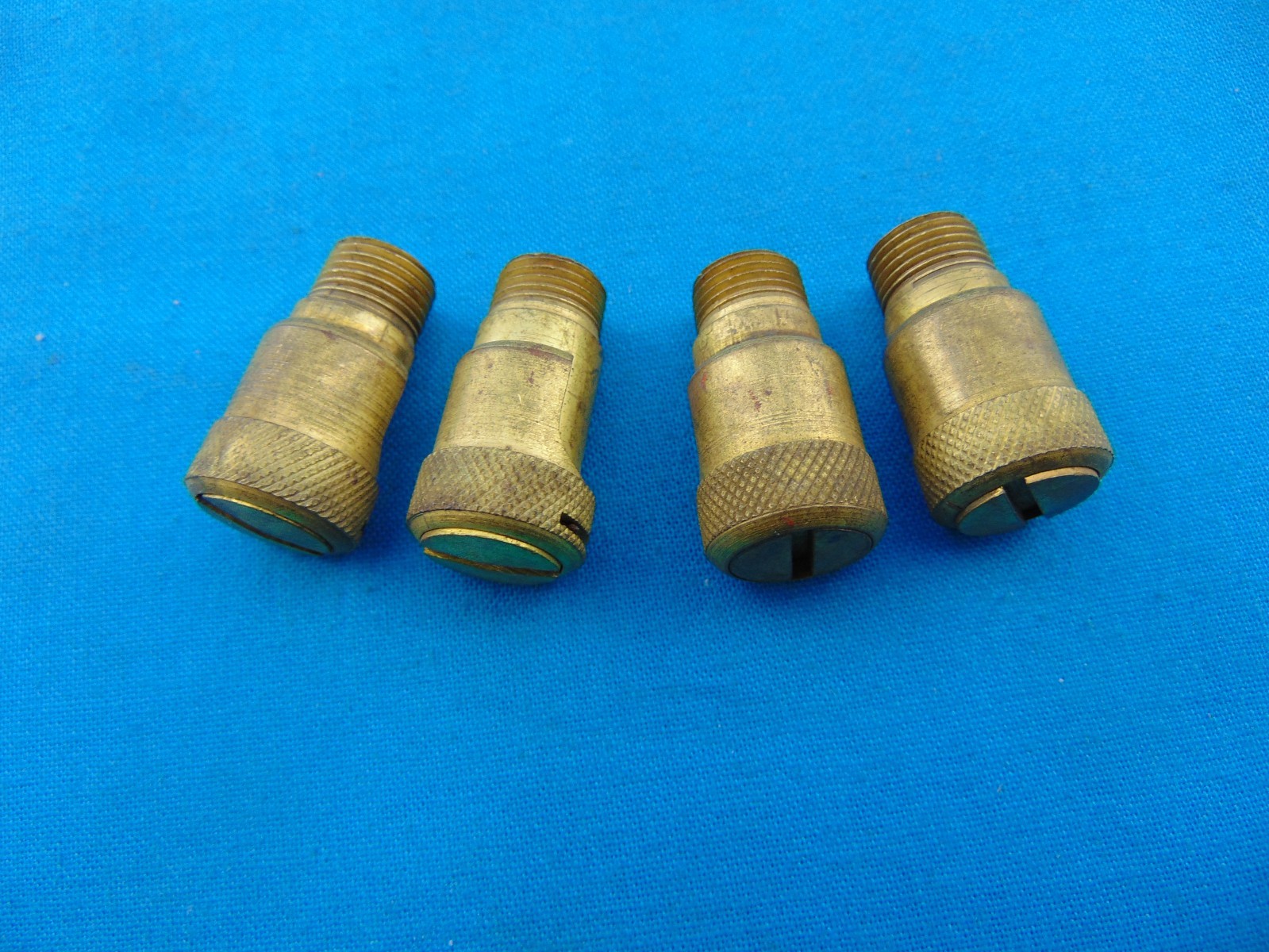 1/8″ NPT Brass Twist Oilers 4 Pieces NOS Early Model T Ford Nice Patina