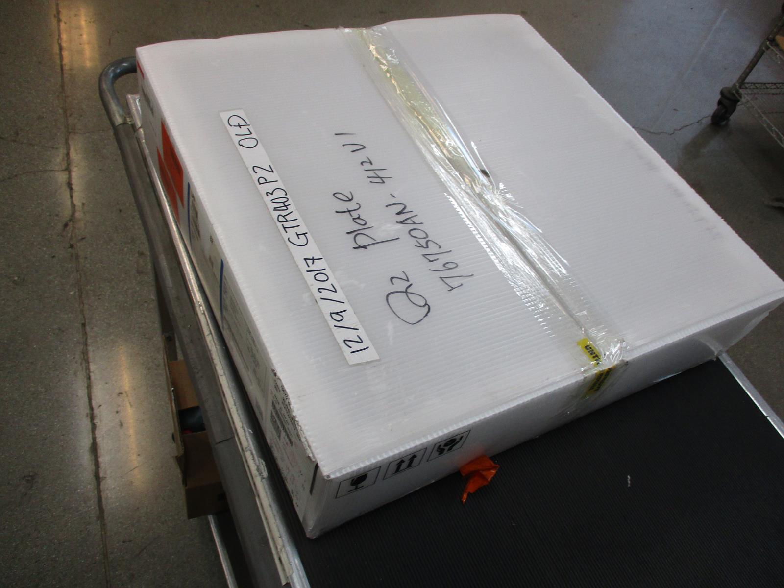 TOKYO ELECTRON LIMITED ES2L05-350412-V1, PLATE, QUARTS NS4