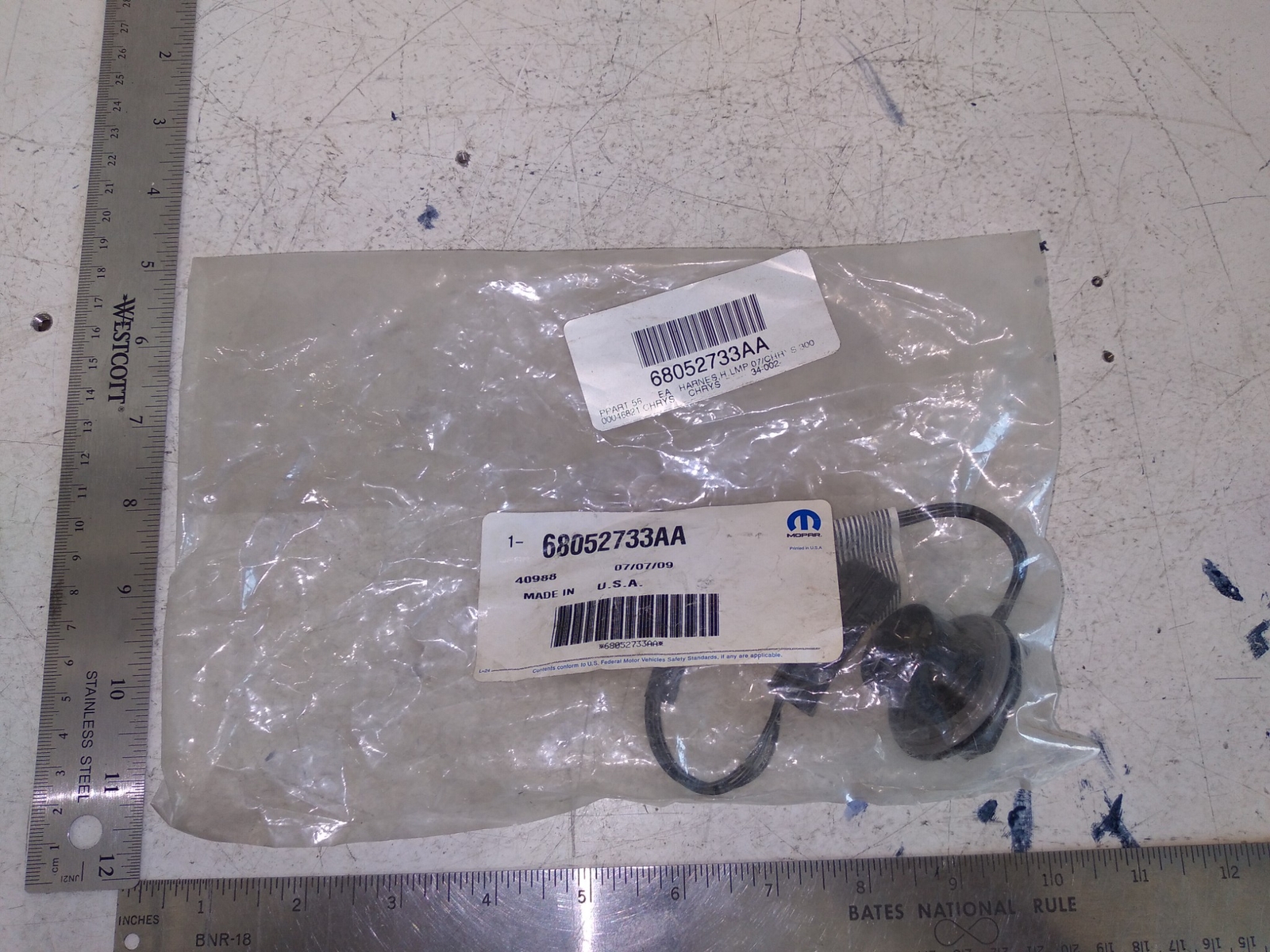 MOPAR 68052733AA OEM 2007 Chrysler 300 Wiring Harness Turn Signal Park Light Bul