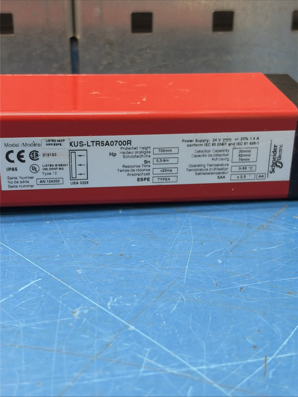 * Pre-Owned* TELEMECANIQUE SAFETY LIGHT CURTAIN XUS-LTR5A0700R + Warranty