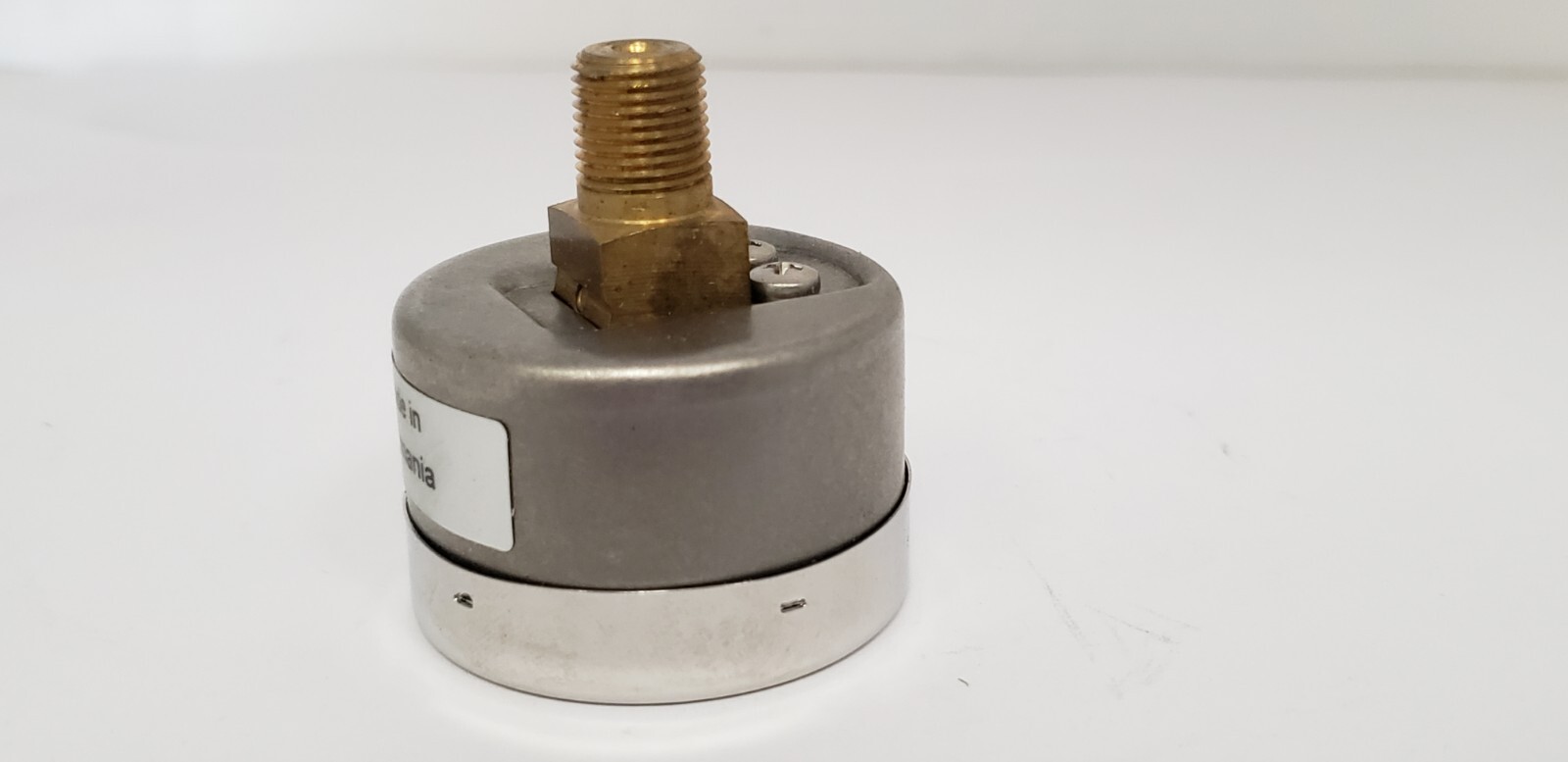 McDANIEL CONTROLS R7AL PRESSURE GAUGE, 0-15 PSI, 1/8″ NPT BRASS, NIB