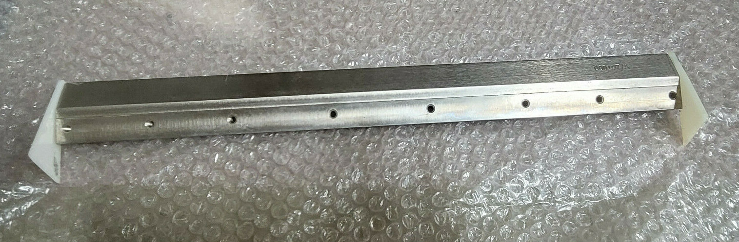 MPM Accuflex 16″ Squeegee Blades Holder