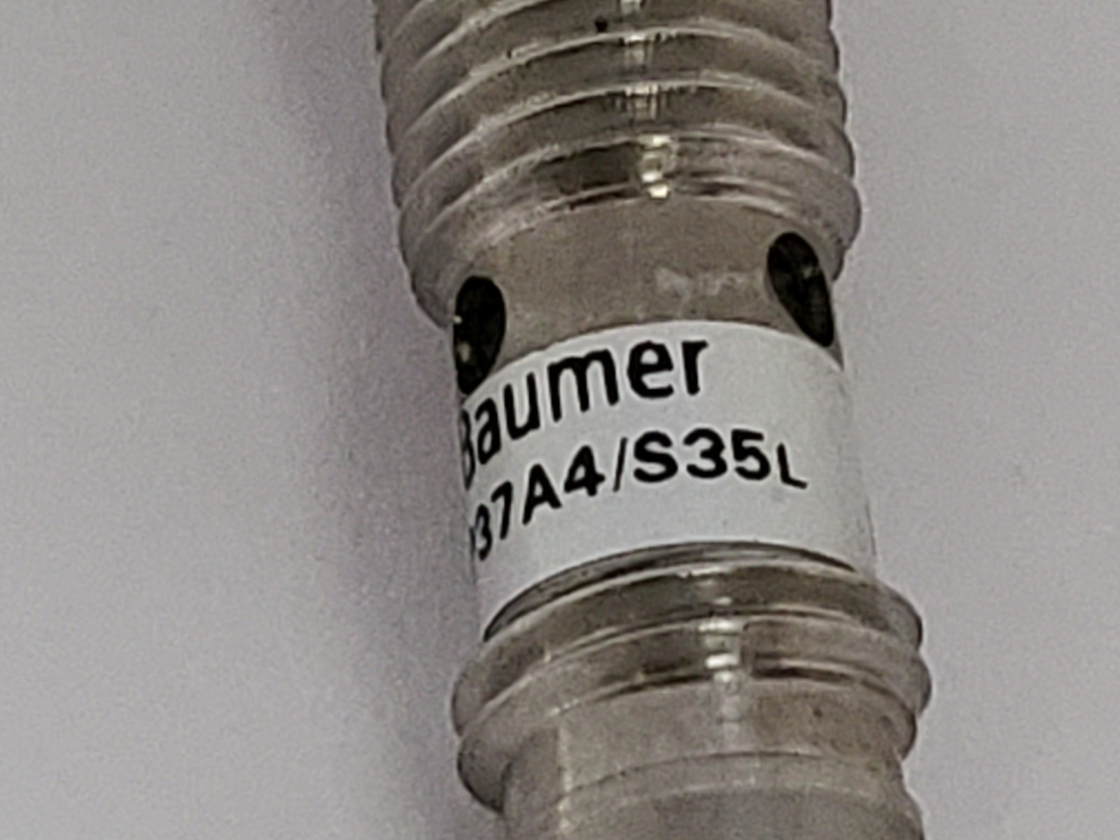 BAUMER IFRM 08P37A4/S35L INDUCTIVE PROXIMITY SENSOR CYLINDRICAL PNP N.O. NNB