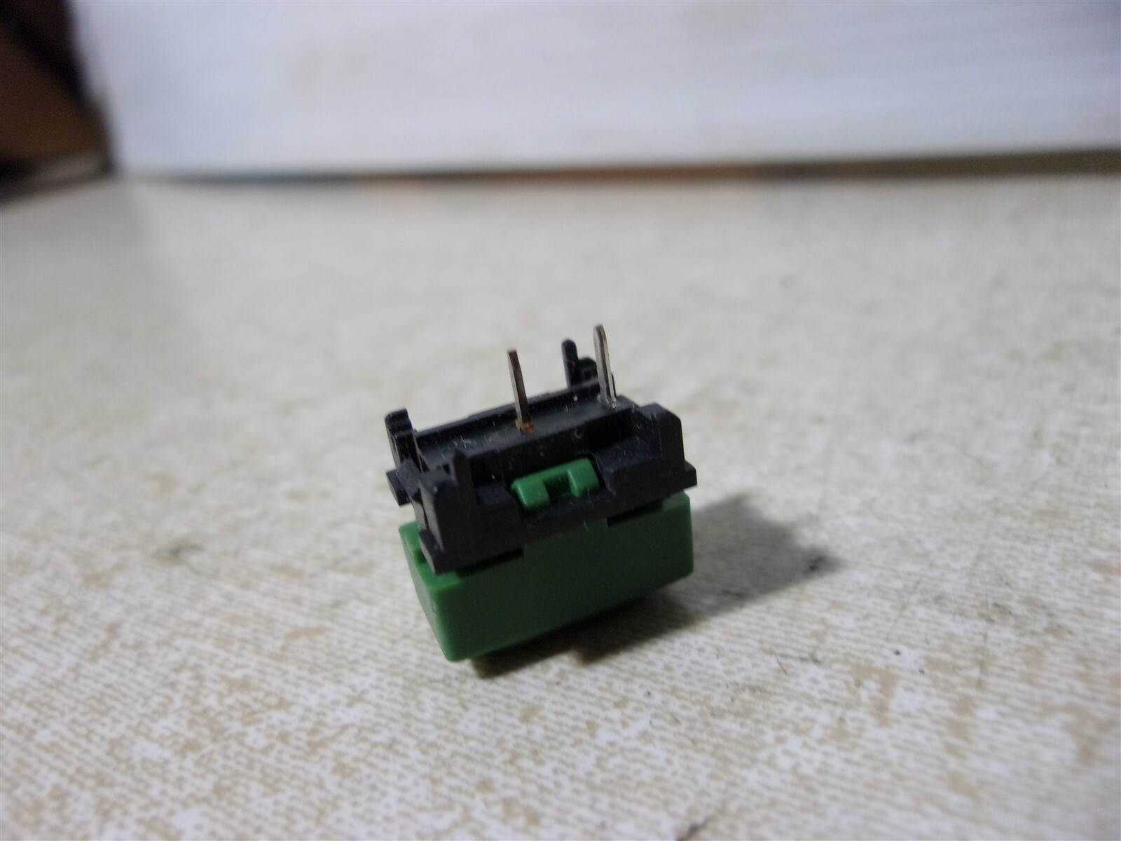 NEW Marquardt Green Switch 6450-0008 28V “bag 12” *FREE SHIPPING*