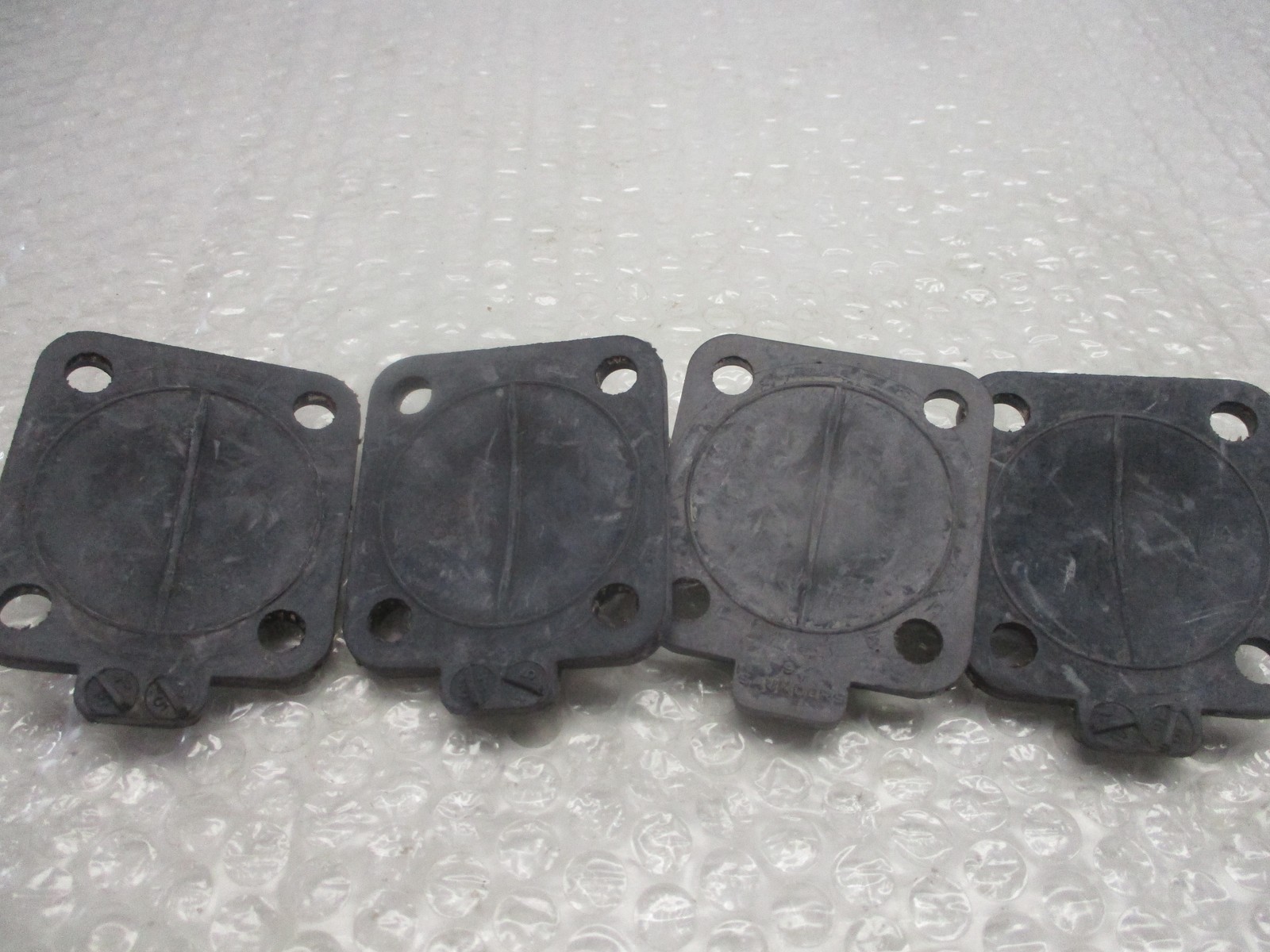 SAUNDERS M04612 DIAPHRAGM 3/4″ LOT OF 4 NSNP