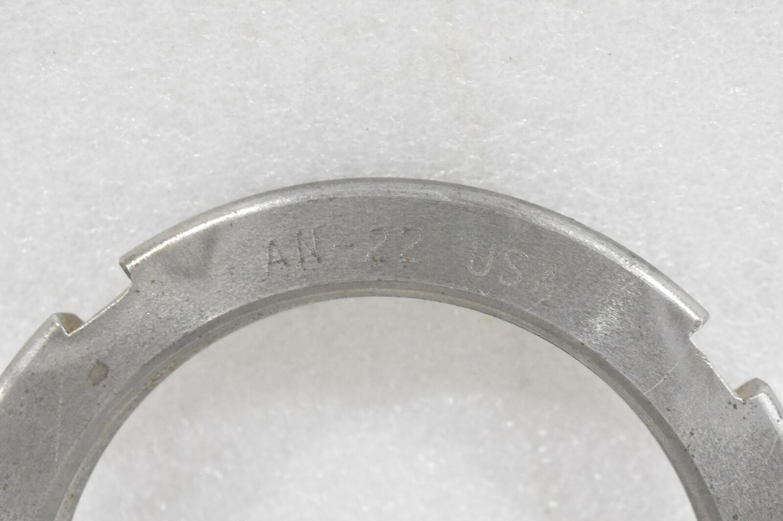 MADE IN THE USA AN-22 LOCKNUT BEARING 4.325-12″ THREAD SIZE 5-23/32″ OD, 5.281″