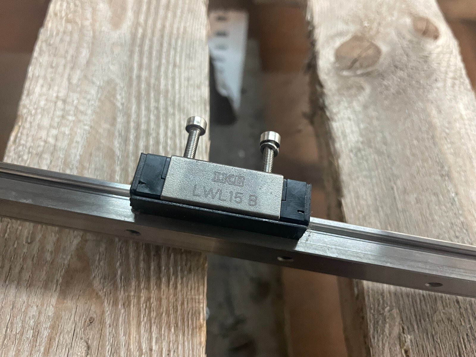 IKO LWL15B Linear Guide Rail 30″ w/ 2 Carriages