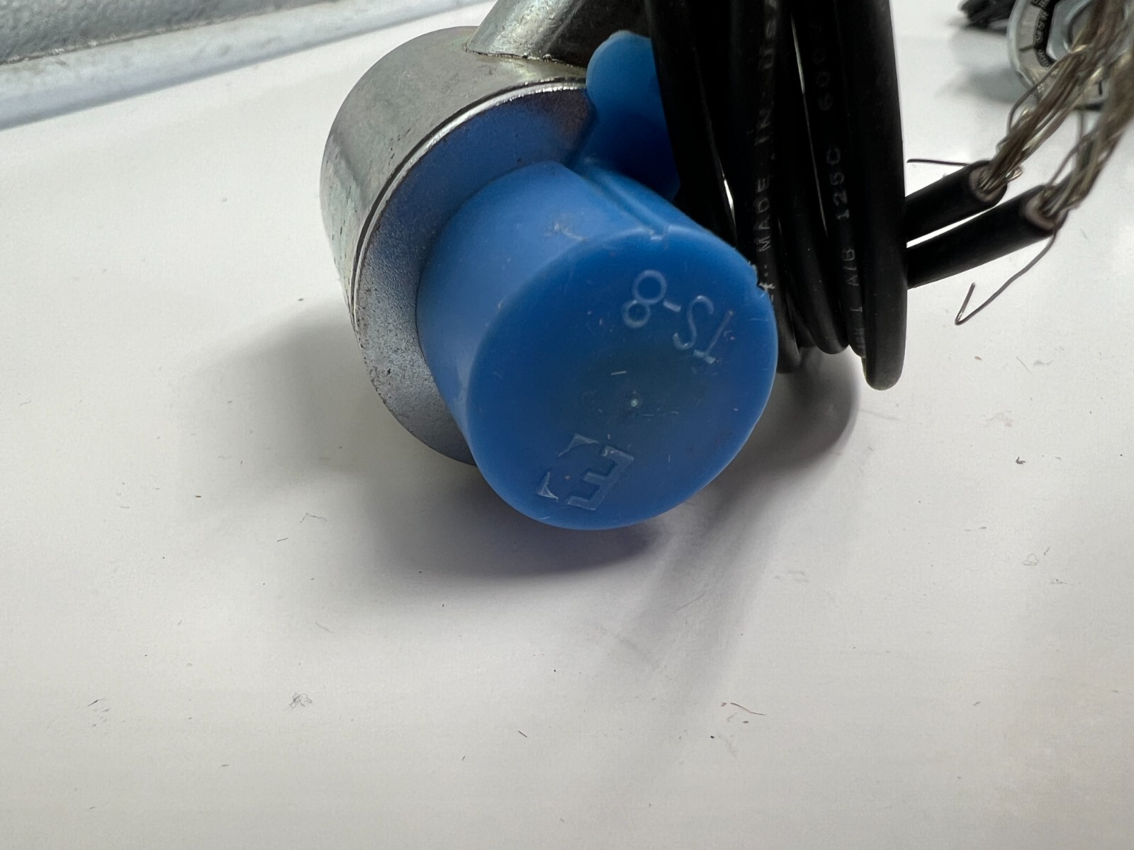 Oil-Rite Corporation B1725-B024DW 1/4 Solenoid Valve Operator 24V DC