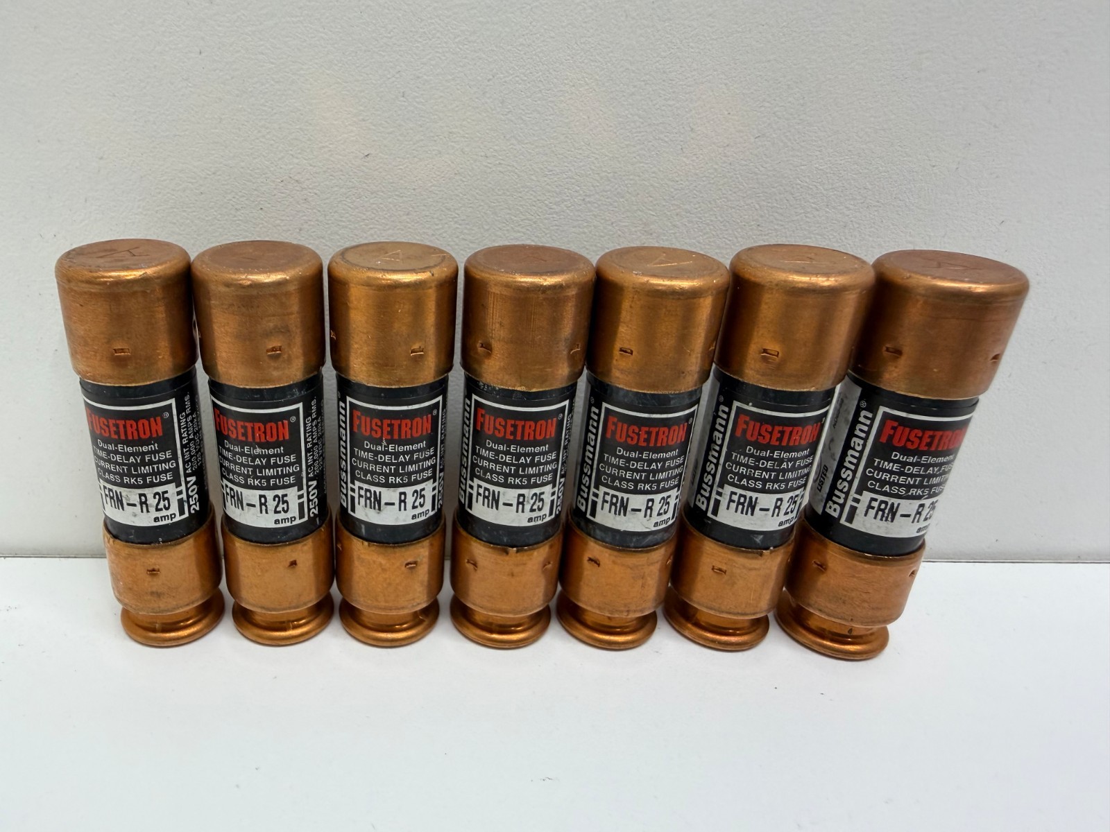 LOT OF (7) NEW OLD STOCK! BUSSMANN FUSETRON 25A 250V TIME-DELAY FUSES FRN-R-25