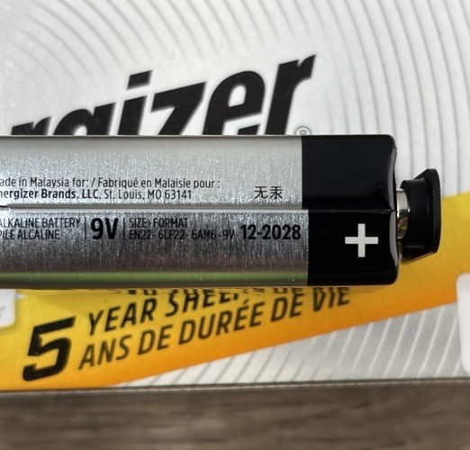 New Energizer 9V Cell Alkaline Battery EN22 72 per Case S1