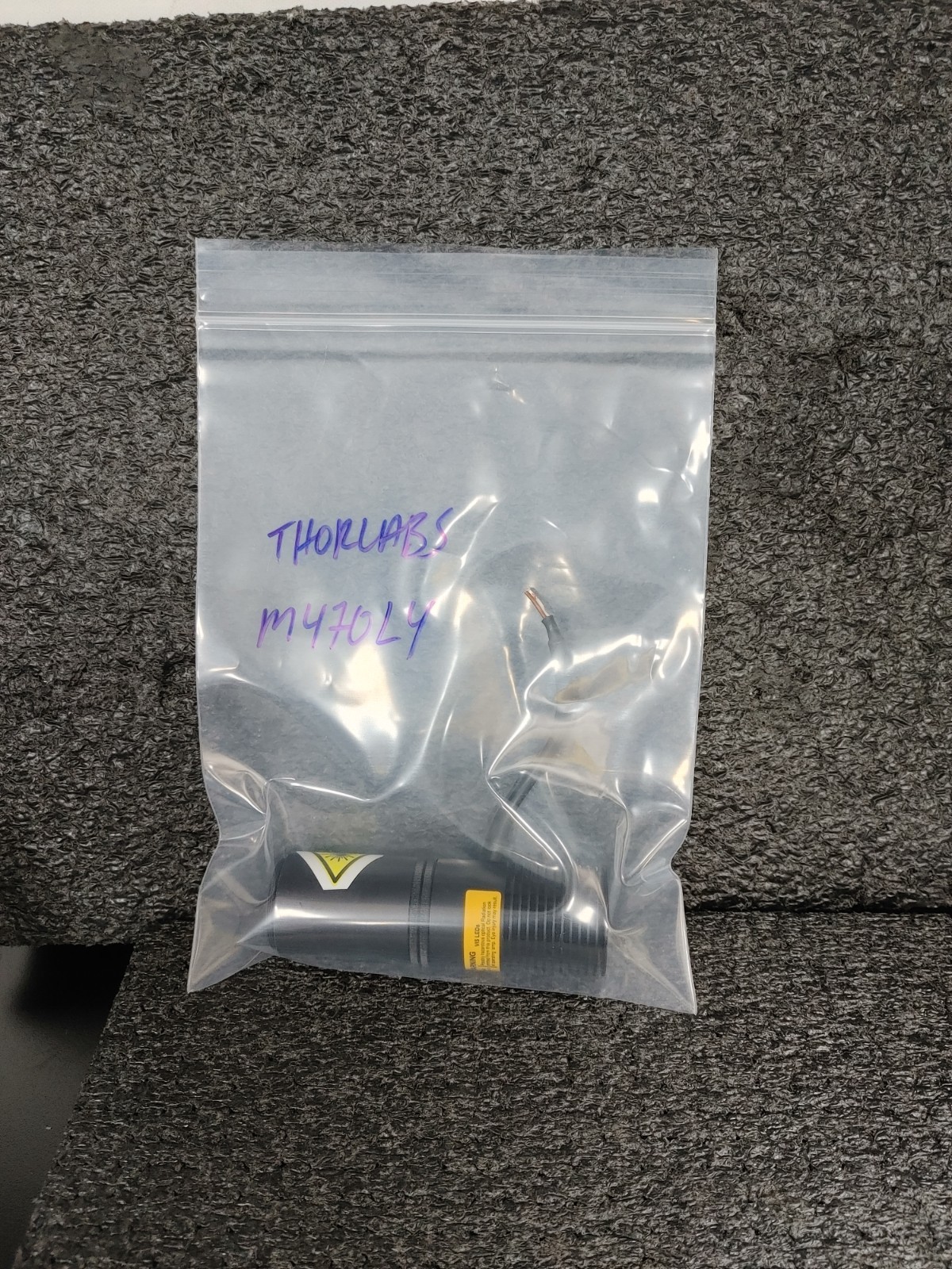 THORLABS M470L4 470 nm 760 mW 1000 mA Mounted LED w Lens Tube and Optic Filter